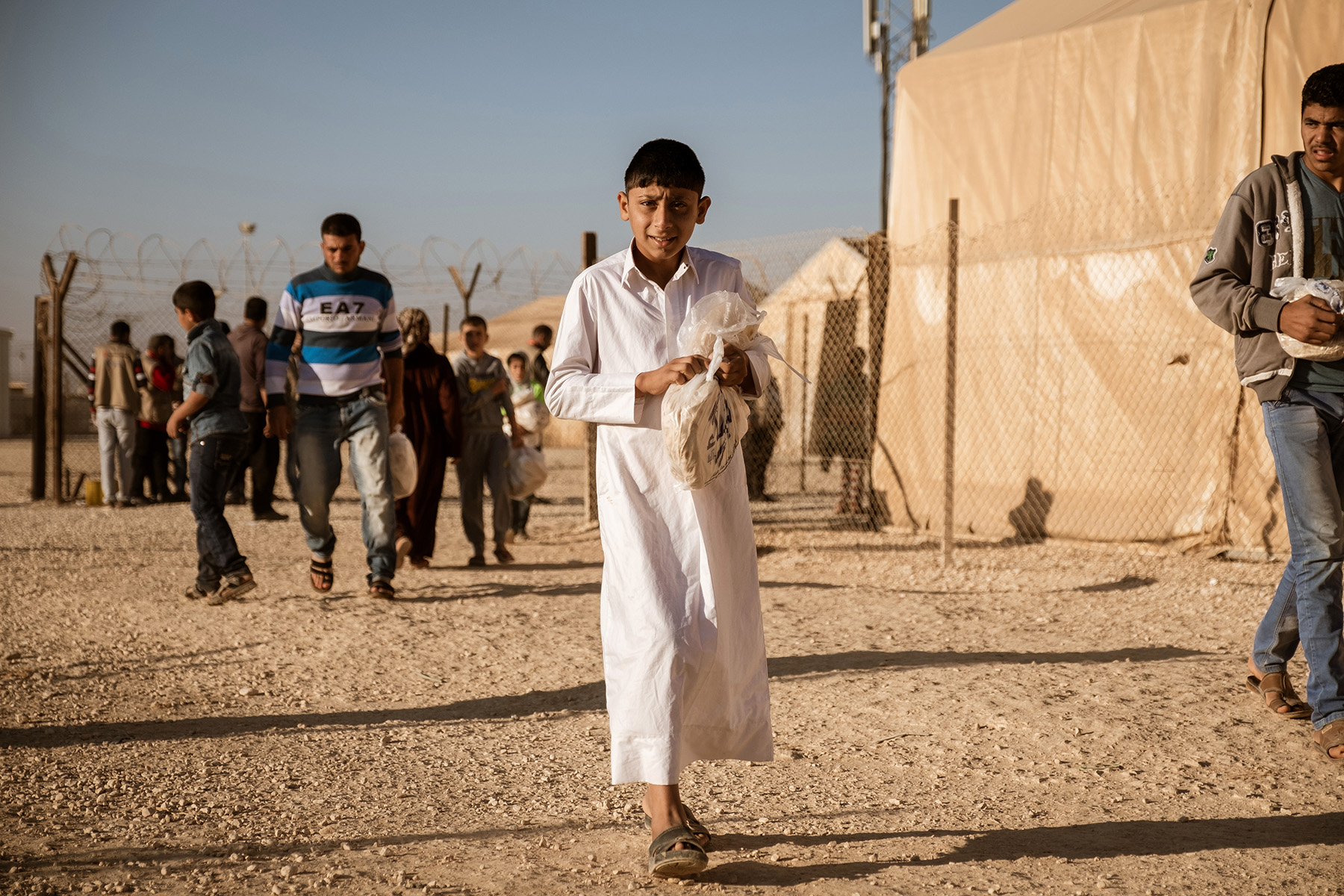 ragazzo all'interno dello Zaatari camp